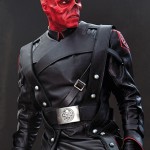 caveira-vermelha-hugo-weaving