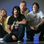Foo Fighters lança coletânea em comemoração aos seus 15 anos de carreira
